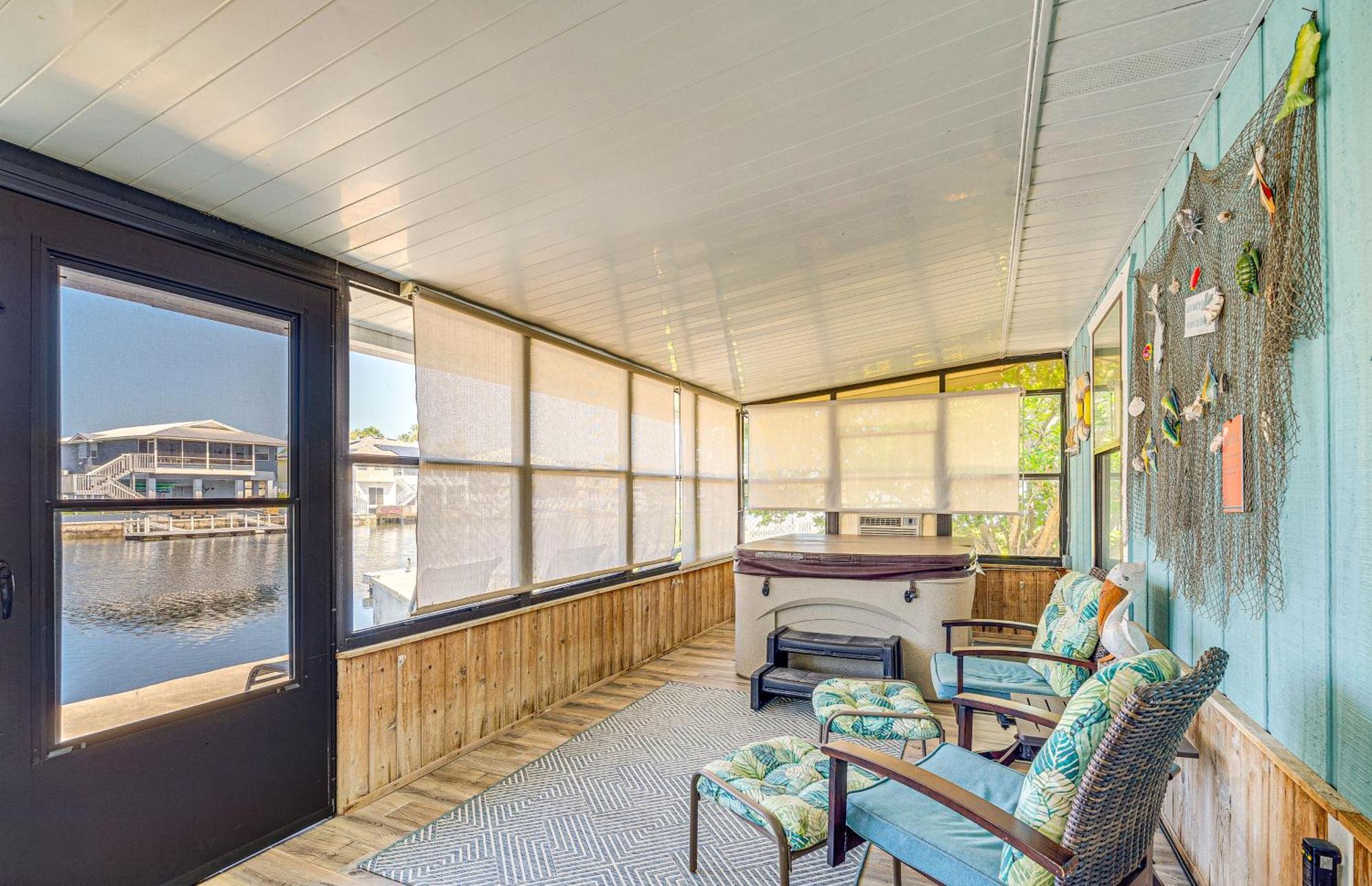 Waterfront Hernando Beach Home With Dock And Hot Tub! Luaran gambar